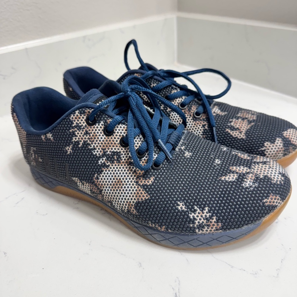 NOBULL DARK FLORAL GUM
TRAINER Size 10